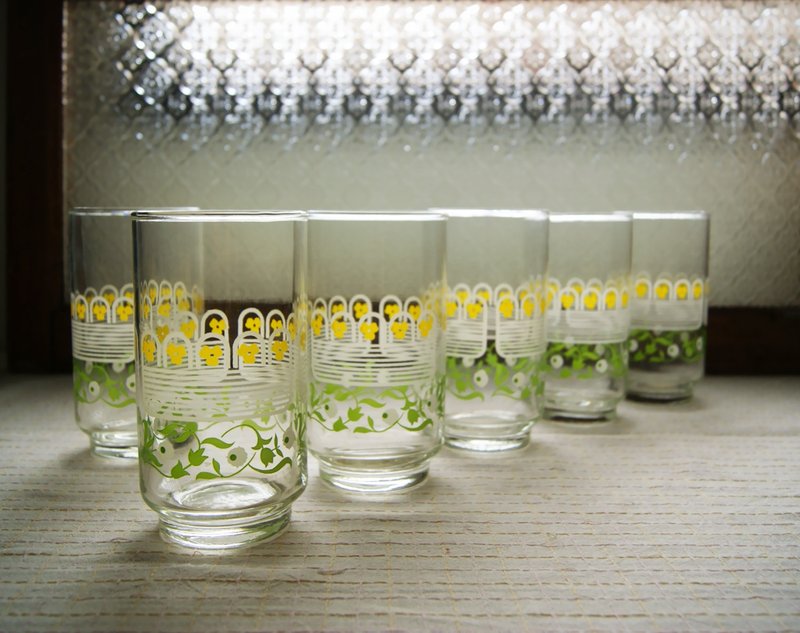 早期印花水杯-白花黄花 (餐具/旧货/老物/玻璃) - 茶具/茶杯 - 玻璃 黄色