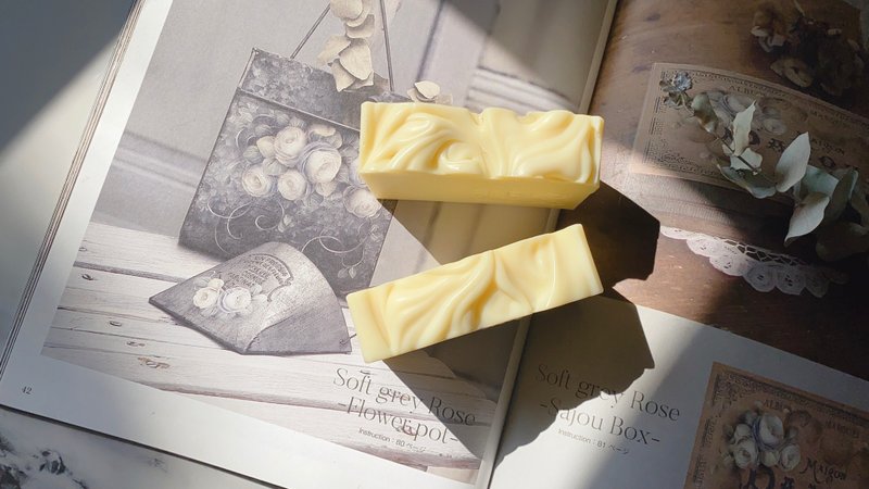 年节礼二入手工皂高品质生活推荐 . 乡皂 COUNTRY SOAP - 肥皂/手工皂 - 植物．花 白色