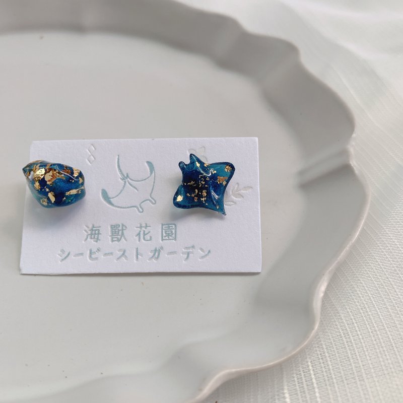 【小耳钉系列】深海矿石 不对称耳环 耳针/耳夹 - 耳环/耳夹 - 树脂 蓝色