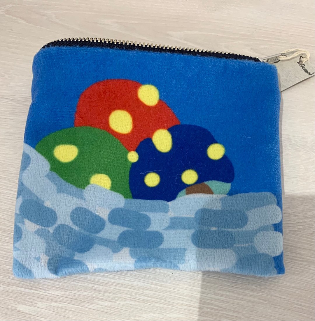 mushrooms pouch - 化妆包/杂物包 - 其他人造纤维 蓝色