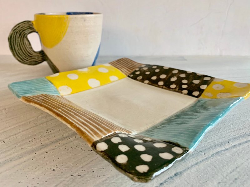 水玉点点与线条_陶器餐盘 - 盘子/餐盘/盘架 - 陶 白色