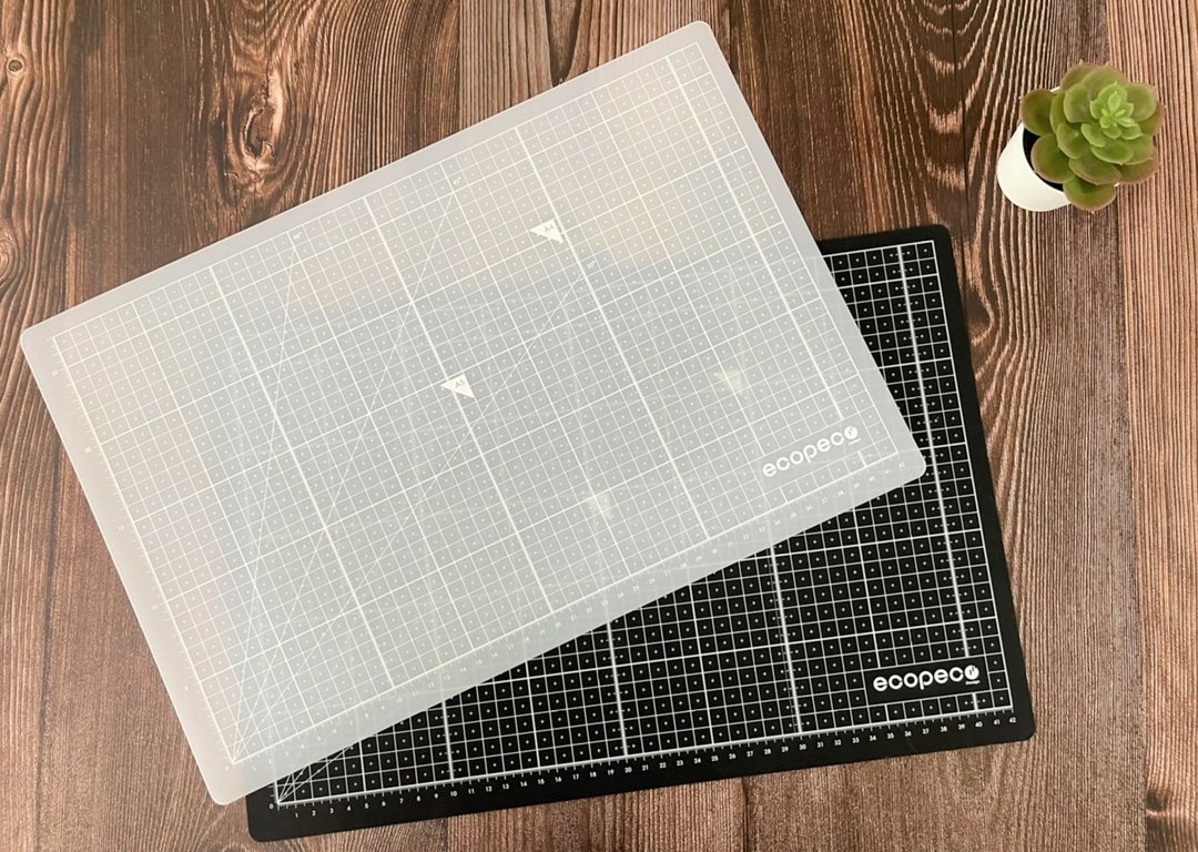 艾可贝可 双面可用环保切割垫 台湾制造 无PVC 无塑化剂 - 其他书写用品 - 塑料 
