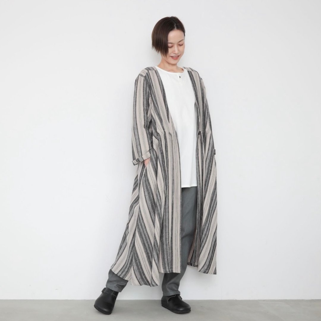 OMAKE.jp 长版单扣外套LongGown 灰白条纹 - 女装休闲/机能外套 - 棉．麻 灰色