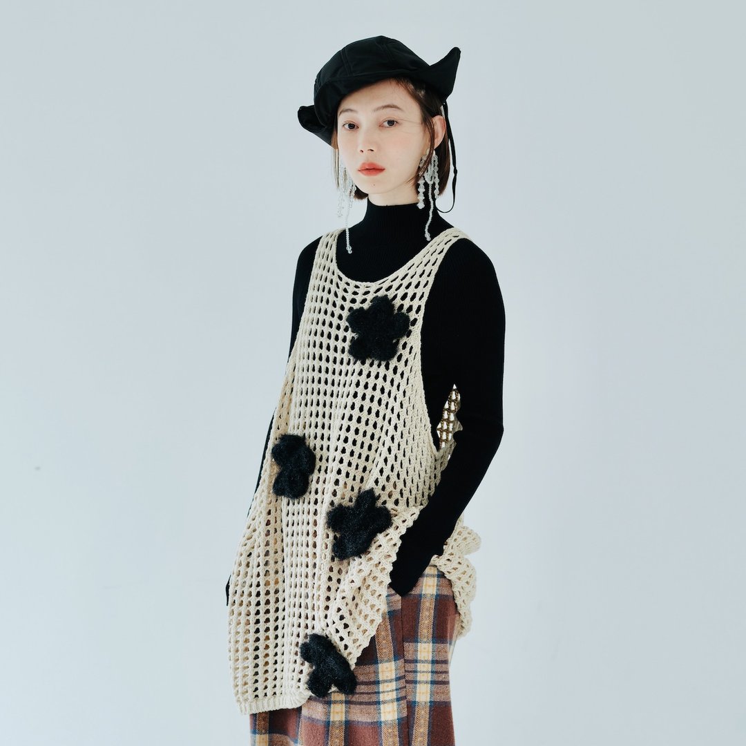 黑色立体大花朵 镂空针织背心 / 长背心 - 女装针织衫/毛衣 - 棉 白色