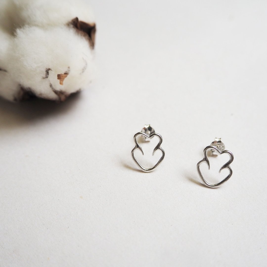 twin hearts earring_双心石沪耳环 台湾风景 离岛 澎湖 爱心告白 - 耳环/耳夹 - 银 银色