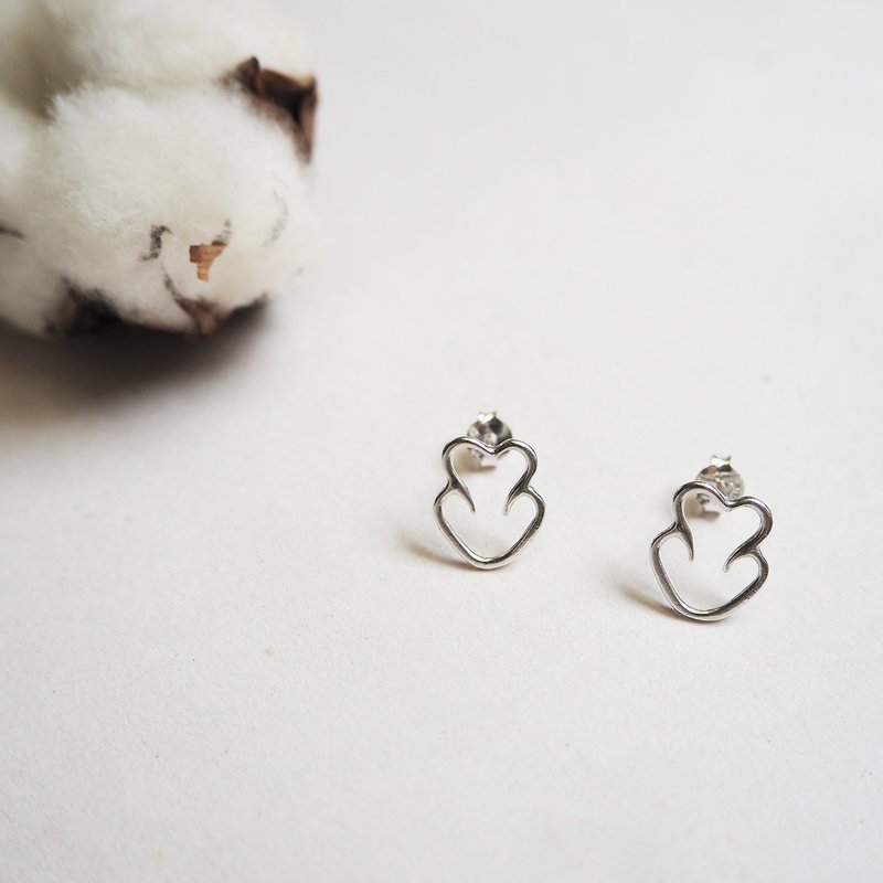 twin hearts earring_双心石沪耳环 台湾风景 离岛 澎湖 爱心告白 - 耳环/耳夹 - 银 银色