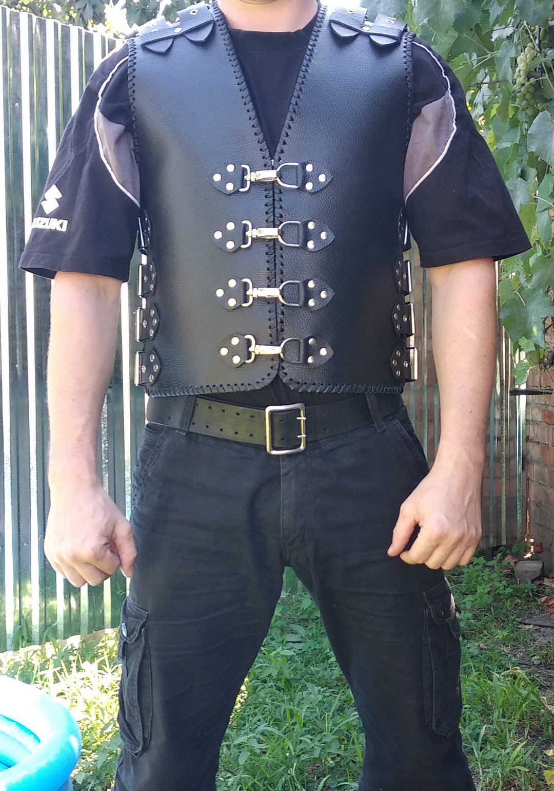 Biker Vest Leather Vest Black Leather Vest Leather Armor Vest Leather Vest Men - 男装背心 - 其他金属 
