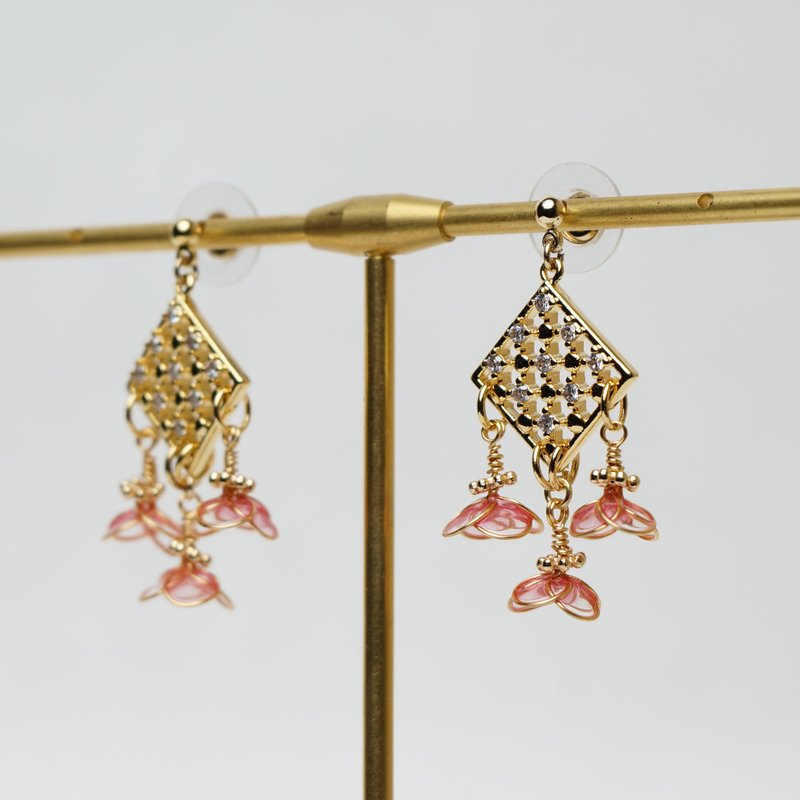 树脂耳环-捕梦网(粉色)-(耳针/耳夹) - 耳环/耳夹 - 树脂 粉红色