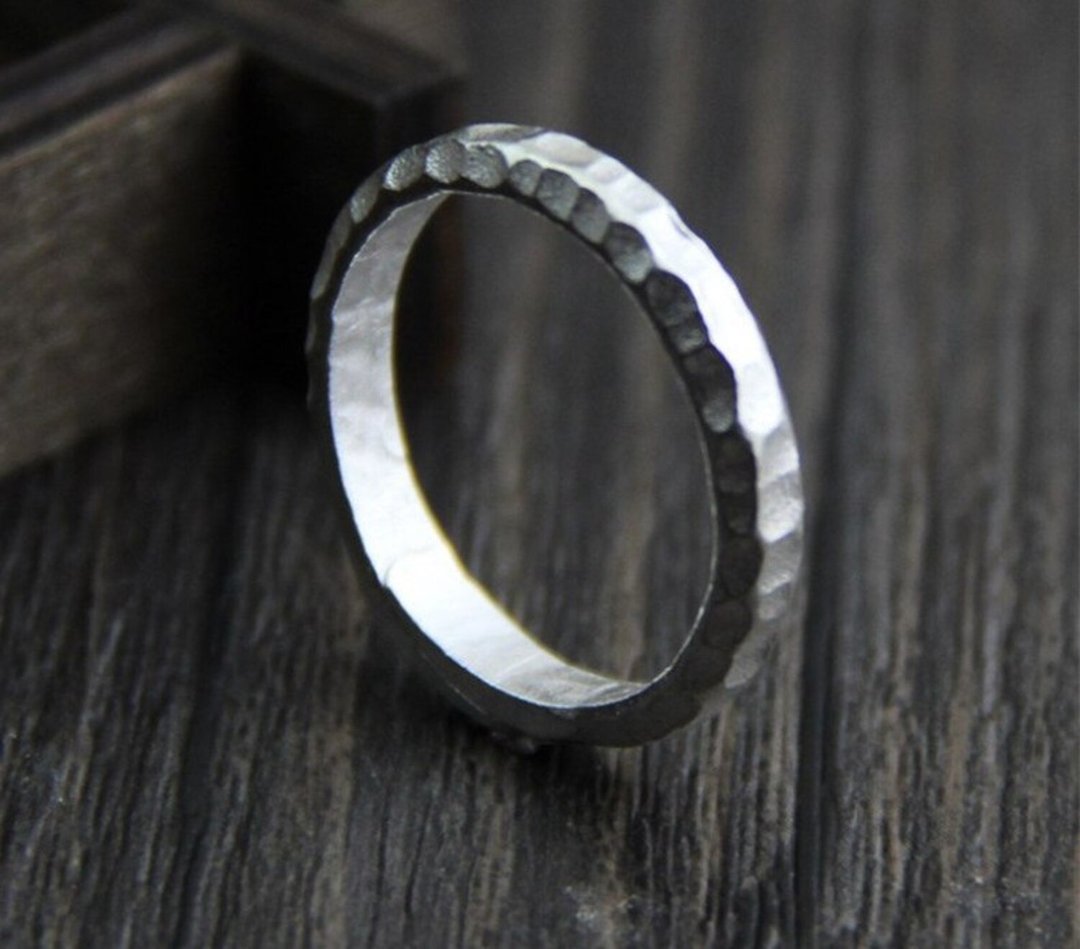 Real S999 Silver Lovers Finger Rings Personalize Handmade Uneven Surface Unisex - 戒指 - 纯银 银色