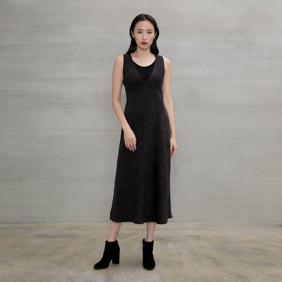沉静优雅无袖晚宴洋装 Exquisite V-neck Evening Dress D181 - 洋装/连衣裙 - 其他人造纤维 多色