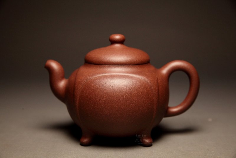 【鼎盛四方】炎黄大地艺术 龙山堂 四号深井底槽青 200cc - 茶具/茶杯 - 陶 咖啡色