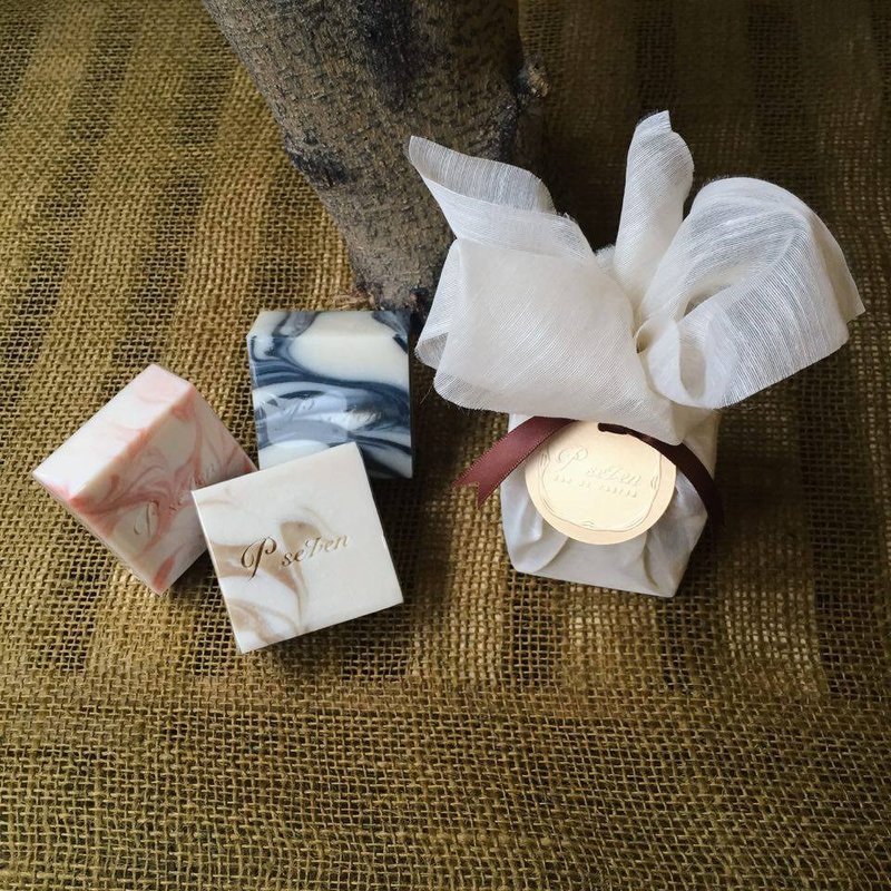 夏日炎炎- 最佳洁日：P.Seven精油香氛手工皂 3入 ( 限量 ) - 手足保养 - 其他材质 