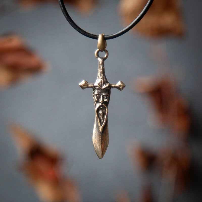 异教剑形状的青铜吊坠。 维京神吊坠。 众神武器形式的珠宝。 - 项链 - 其他材质 橘色