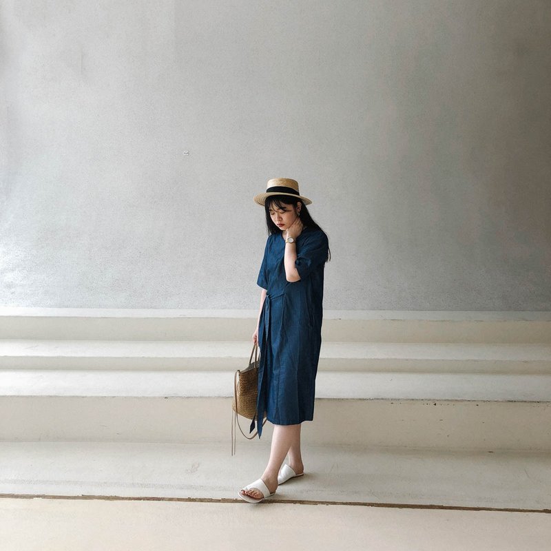 深屿绑带洋装 - 洋装/连衣裙 - 棉．麻 蓝色