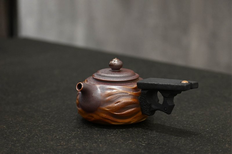 | 170cc | 柴烧造型侧把茶壶 茶壶 柴烧壶【臻麟陶艺】 - 茶具/茶杯 - 陶 