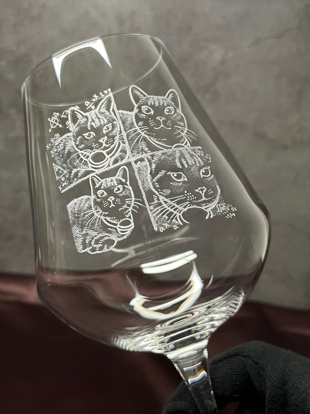 宠物插画 猫咪展示区 玻璃雕刻  【定制化礼物】 - 订制画像 - 玻璃 透明