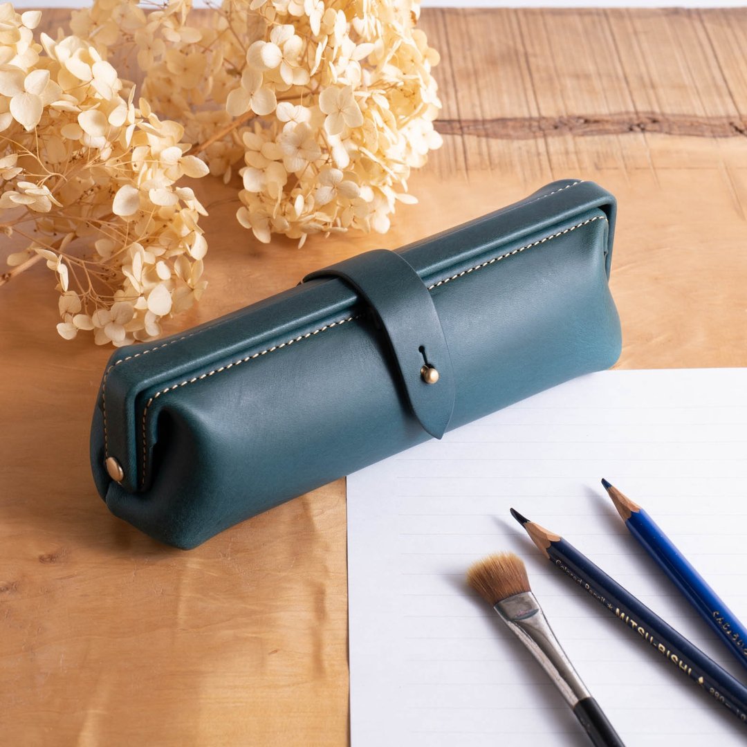 意大利皮革笔袋 Paka-pen #PeacockBlue【入学礼】【就职礼】【定制化礼品】 - 铅笔盒/笔袋 - 真皮 蓝色