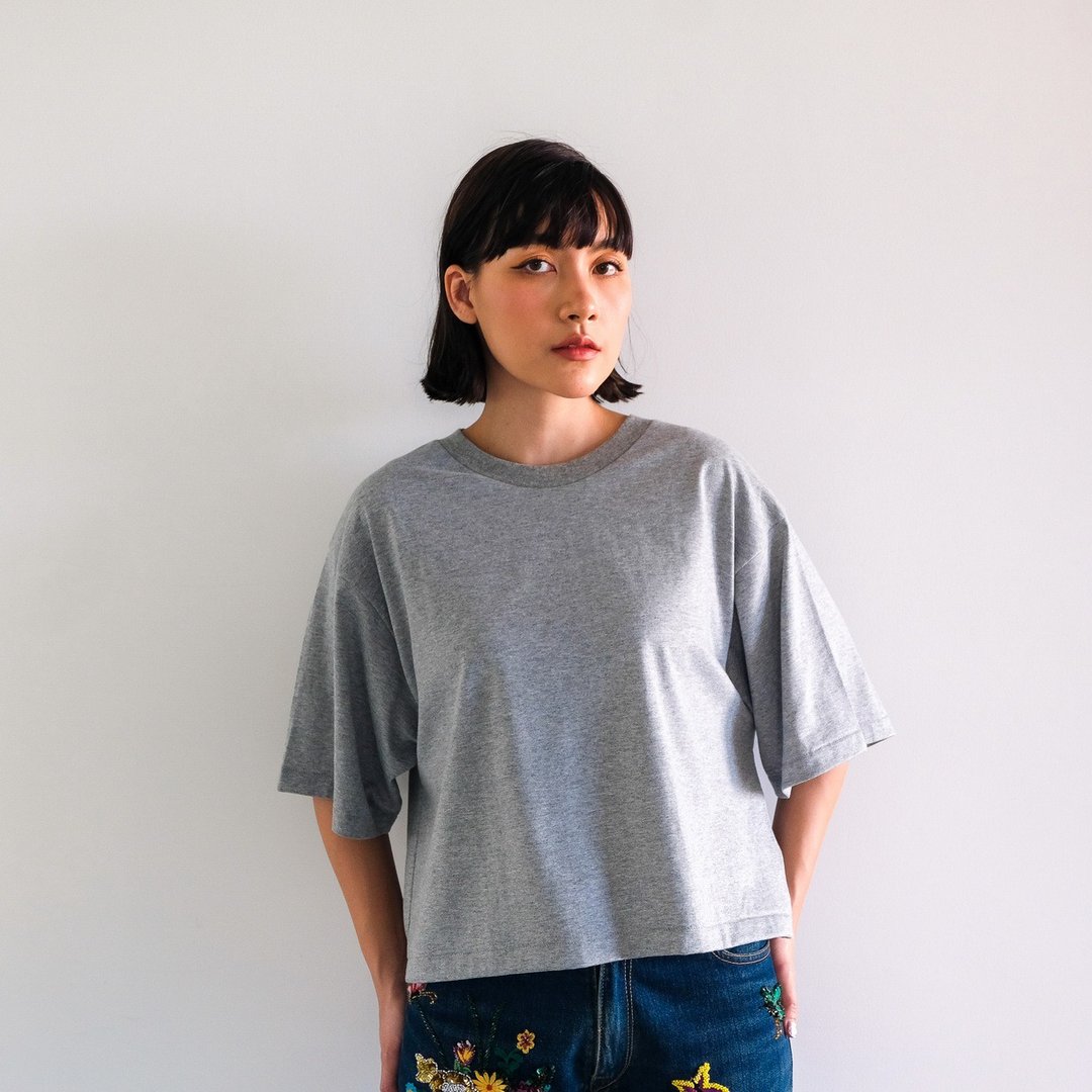 Fortune Palette Crop T-Shirt Grey Free Size - 女装 T 恤 - 其他材质 