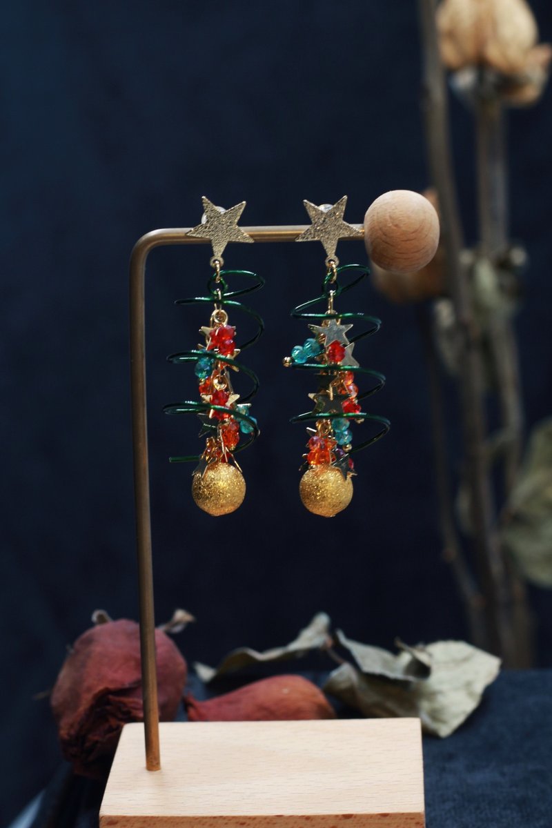 爱丽丝仙境系列 圣诞节圣诞树耳环 原创设计 - 耳环/耳夹 - 其他金属 