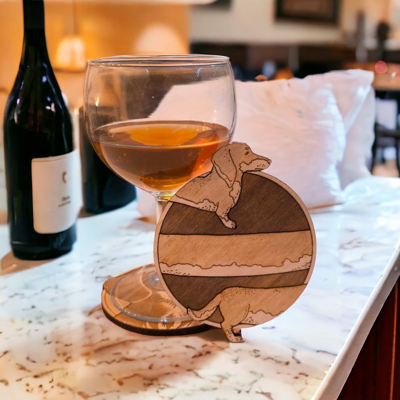 腊肠犬木制杯垫组 – 宠物爱好者的完美收藏级酒用品 - 杯垫 - 木头 