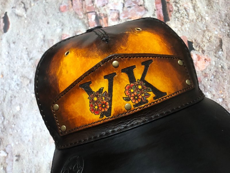 复古真皮棒球帽 牛皮革 皮帽 真皮全手缝 免费雷雕皮雕英文字母 - 帽子 - 真皮 咖啡色