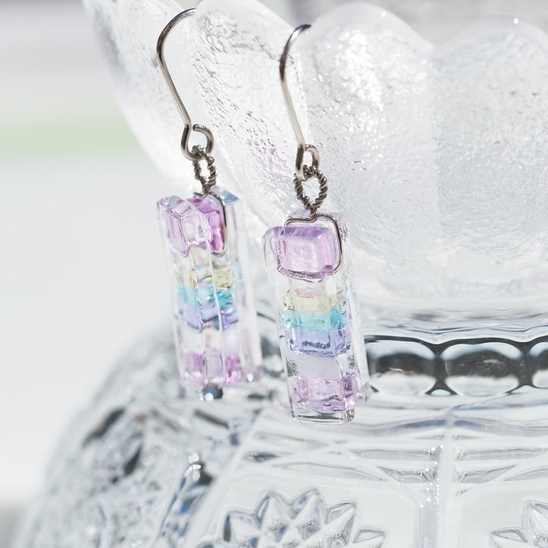 Fragrant Glass (Kaoru [Sakura Pastel]) Aroma Earrings/ Clip-On [You can choose metal fittings] [Made to order] - 耳环/耳夹 - 玻璃 粉红色
