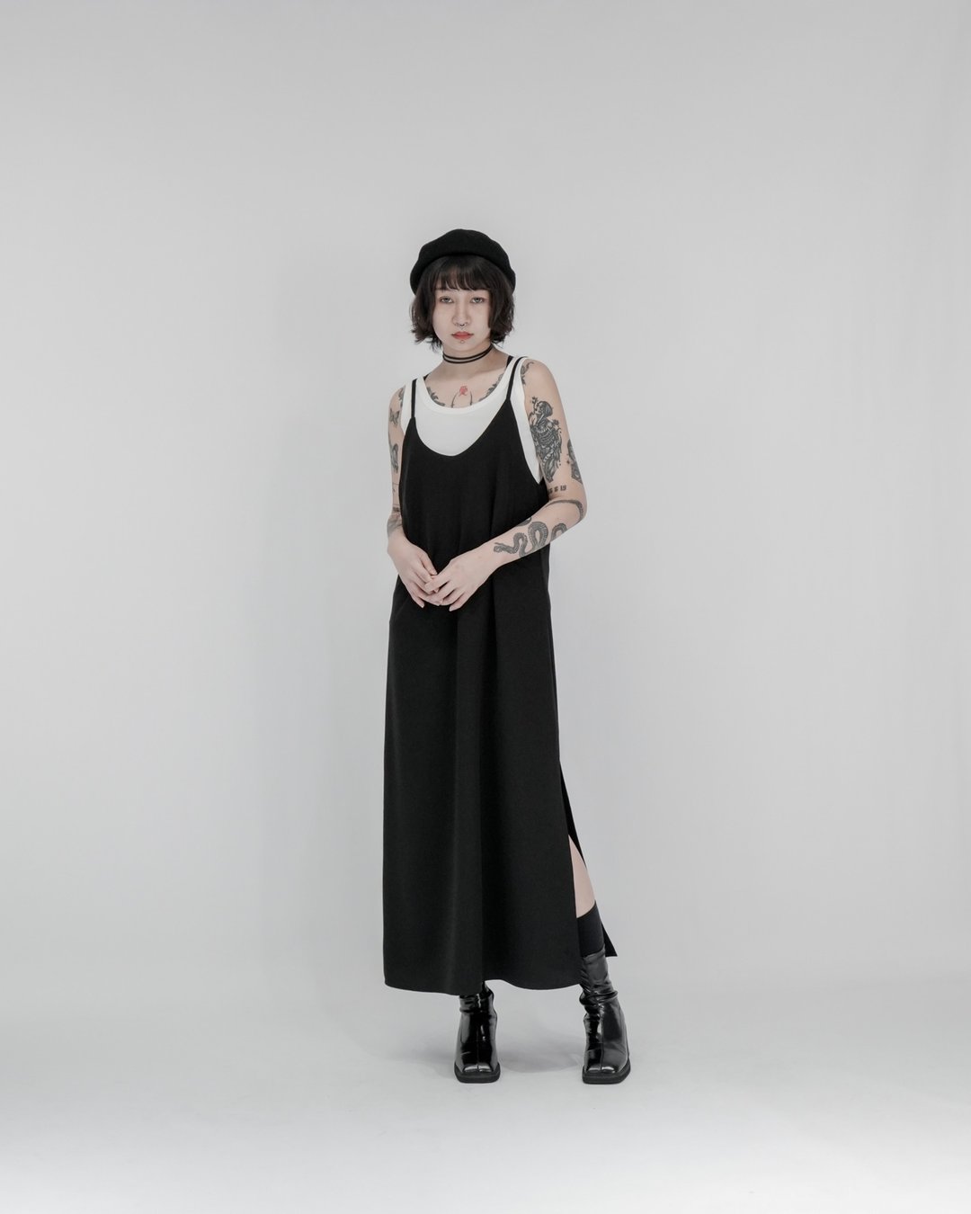 MUKK DESIGN 调节细肩带洋装 - 洋装/连衣裙 - 聚酯纤维 黑色
