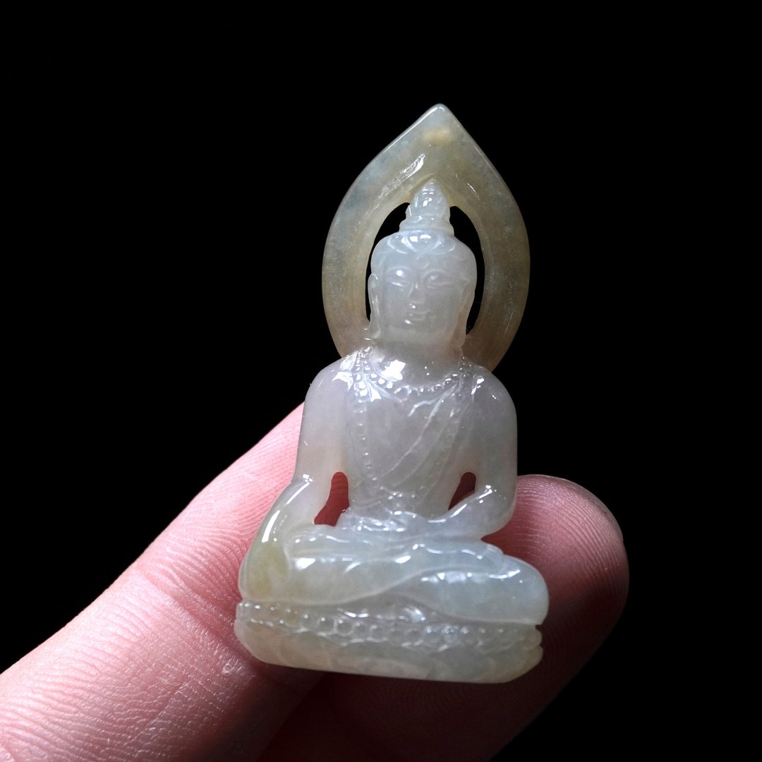 冰飘黄翡翡翠精雕佛祖 | 天然缅甸玉翡翠A货 | 送礼 - 吊饰 - 玉石 黄色