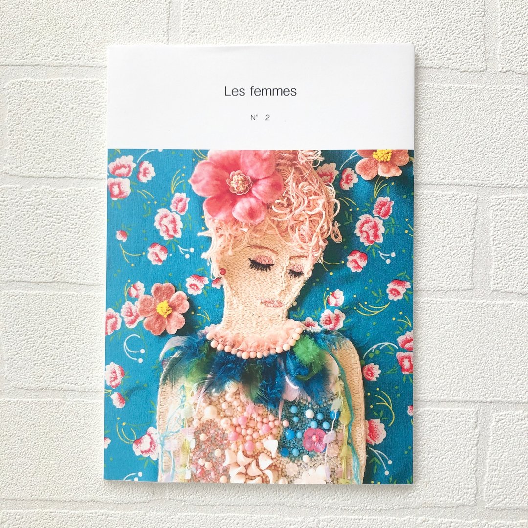 珠片刺绣的作品集  Les femmes No.2 - 摄影集 - 纸 