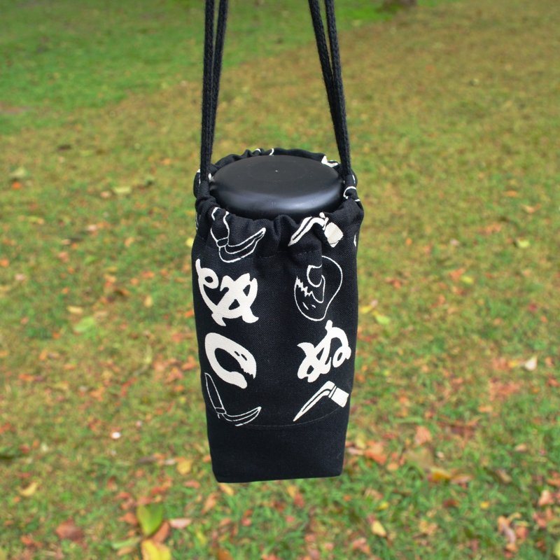 日本家纹束口环保杯袋 饮料提袋 保温瓶提袋 手作 帆布 方便 - 随行杯提袋/水壶袋 - 棉．麻 黑色