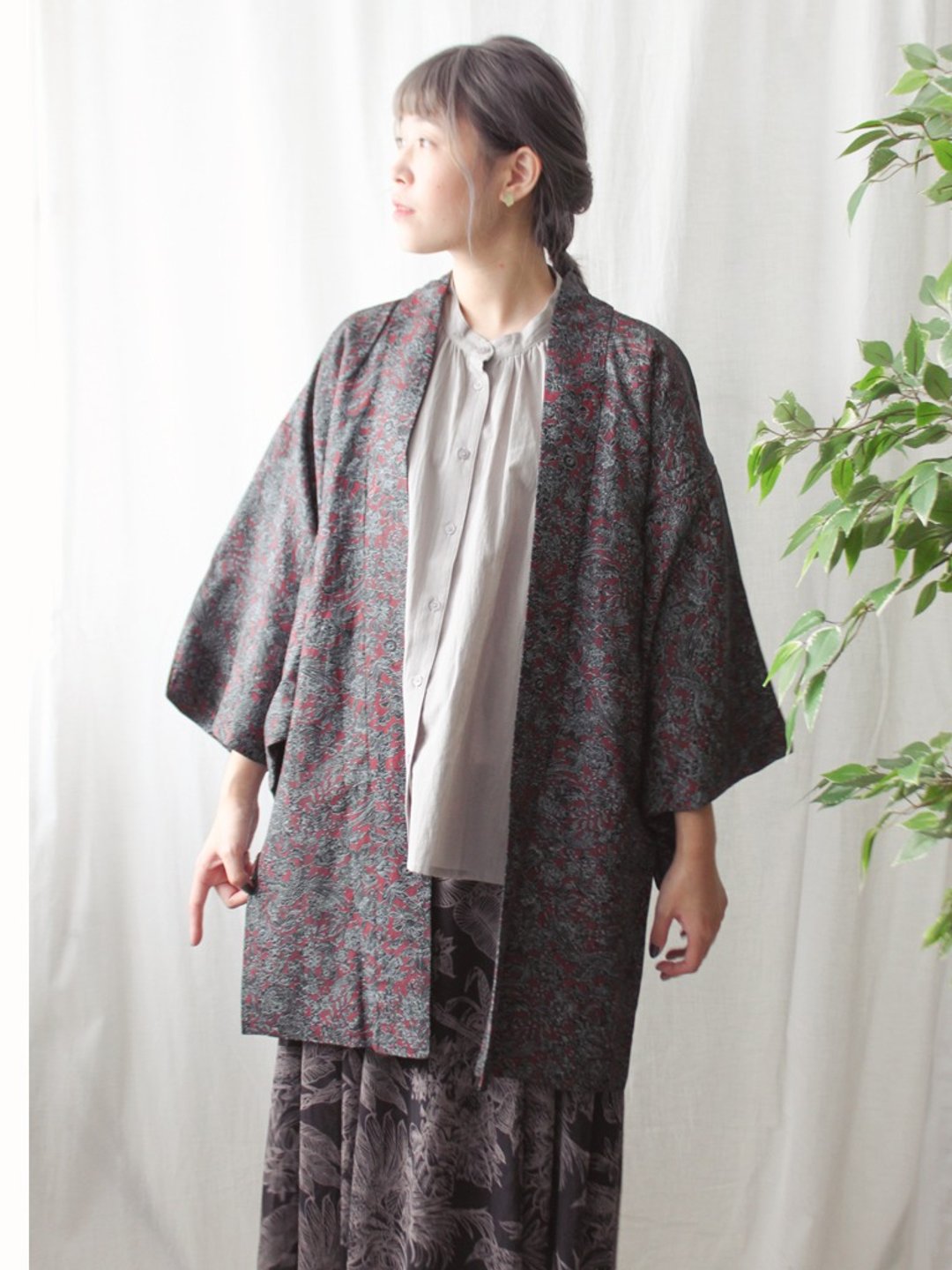 早秋日本制和风飞鸟印花图腾气质黑红色古着薄羽织和服外套 - 女装休闲/机能外套 - 聚酯纤维 红色