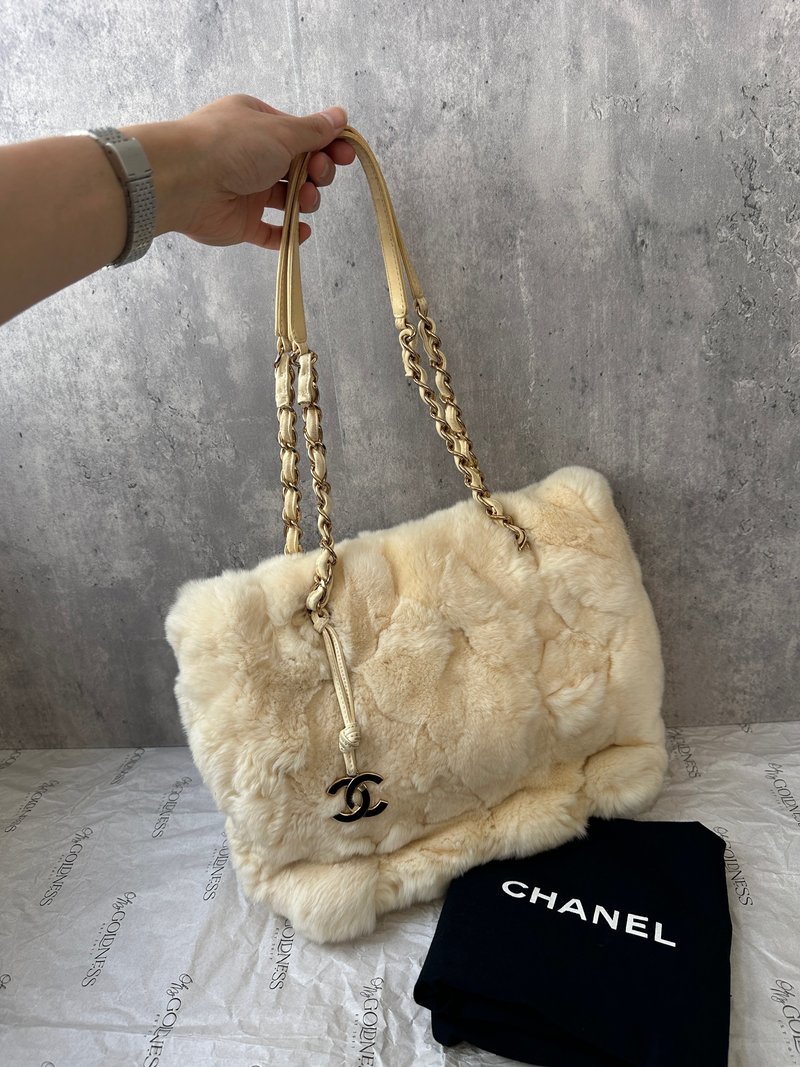 中古包 Chanel 香奈儿 奶白兔毛托特包 - 手提包/手提袋 - 其他材质 白色