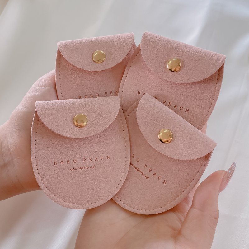 bobo peach 质感金扣皮革绒布袋 / 饰品收纳袋 / 饰品送礼包装 - 化妆包/杂物包 - 其他材质 粉红色