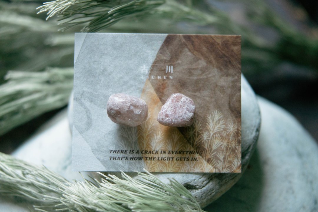 CRACK | 矿物系耳环 |  EARRINGS - 耳环/耳夹 - 玉石 粉红色