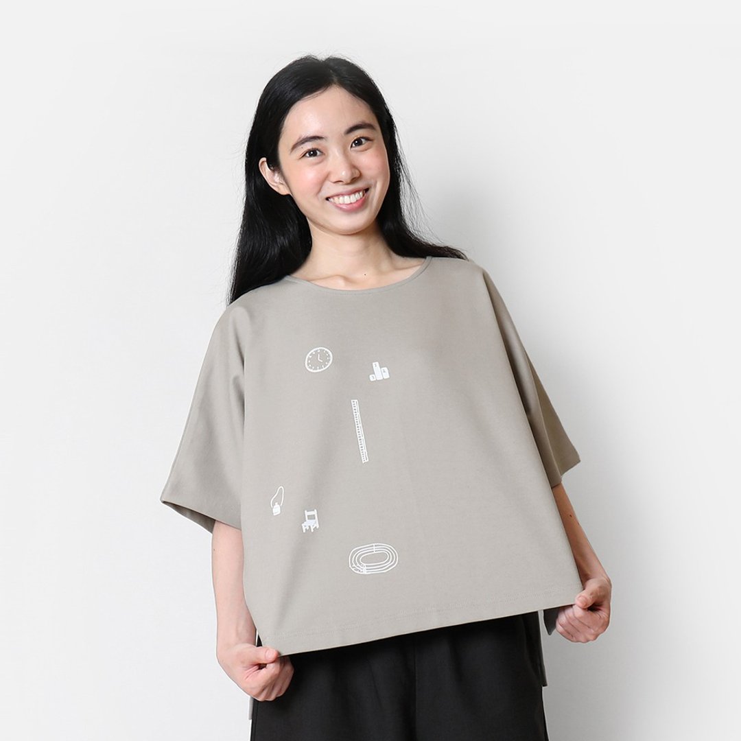 小学校绢印五分袖上衣-灰色 - 女装 T 恤 - 棉 灰色