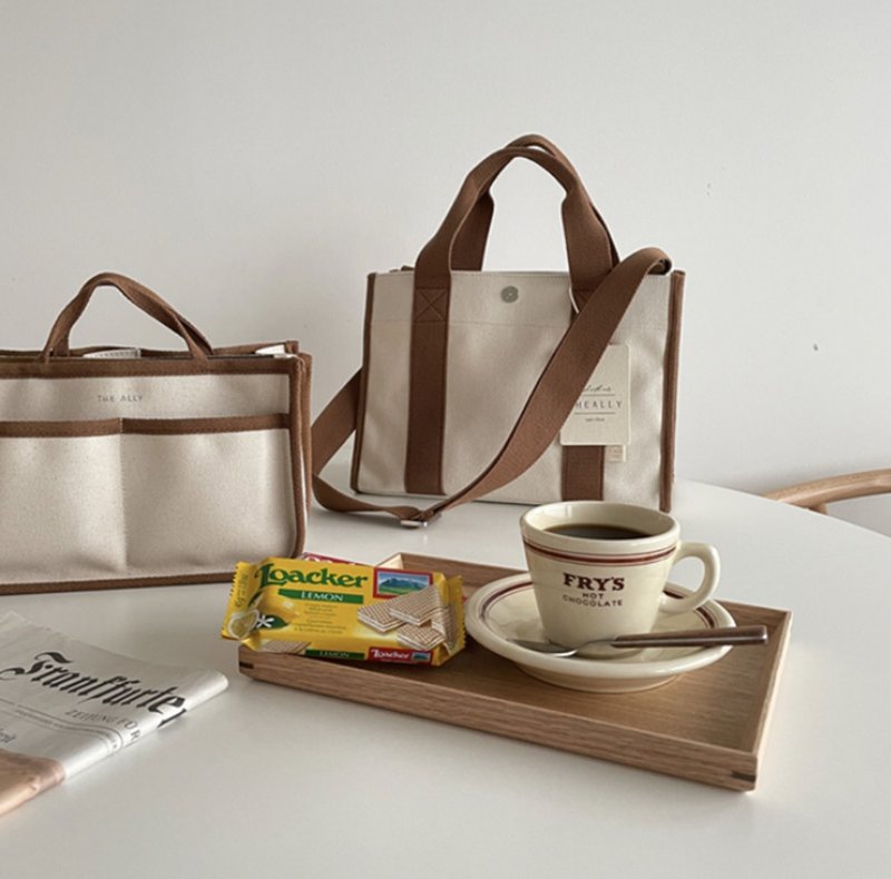 韩国 The Ally | Luna bag 루나백 | 多功能实用包 | 附内袋 - 手提包/手提袋 - 其他材质 咖啡色