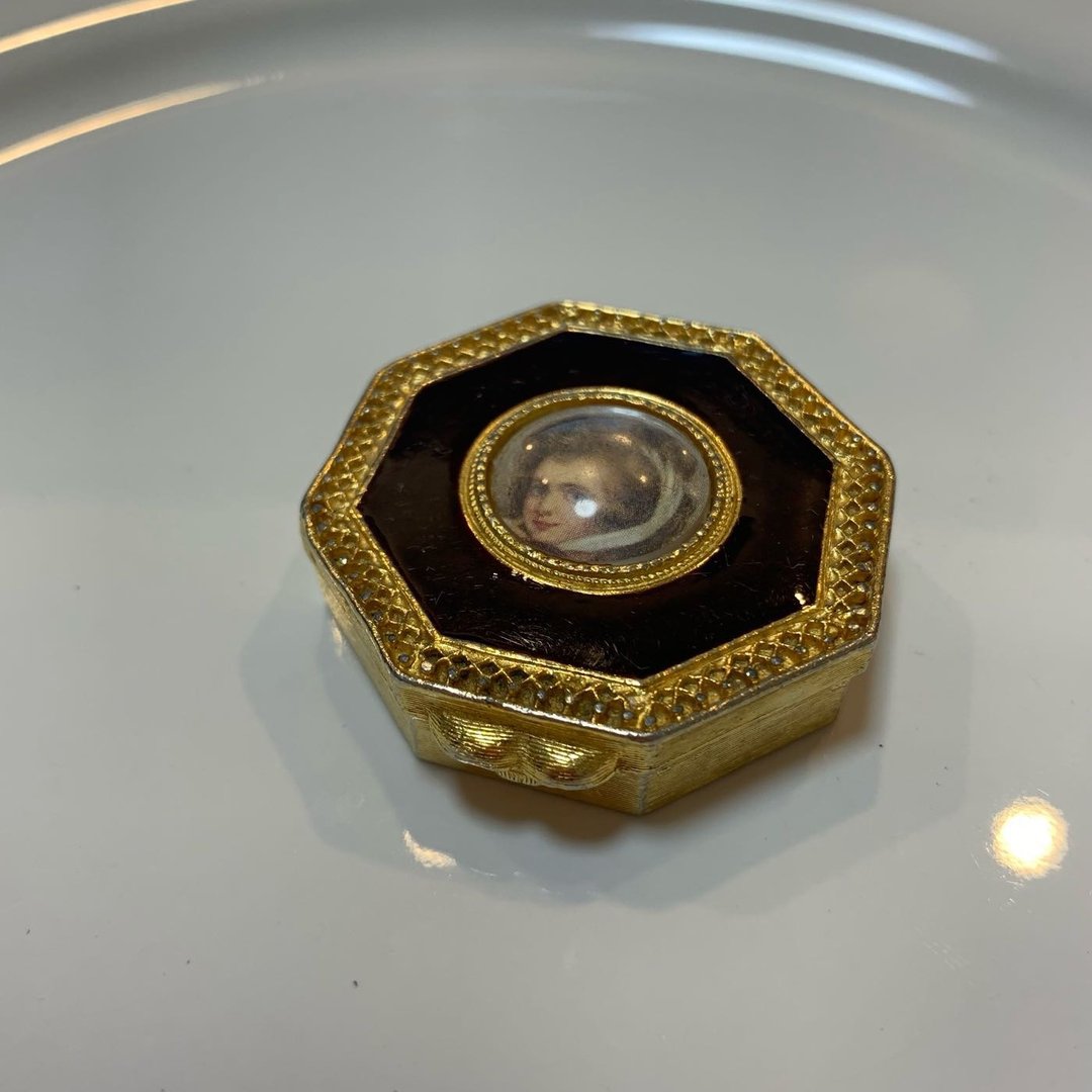 Vintage  ULTIMA 仕女香膏盒 - 其他 - 其他金属 