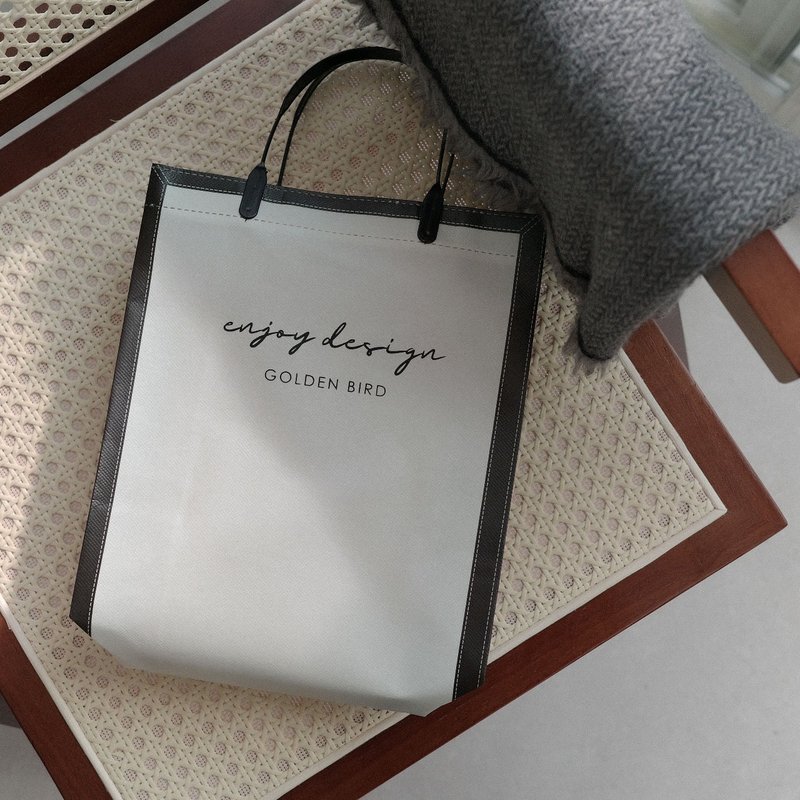 快速出货 法式风格礼品袋 防泼水环保袋 礼品袋 送礼 文具 礼物 - 纸盒/包装盒 - 其他材质 