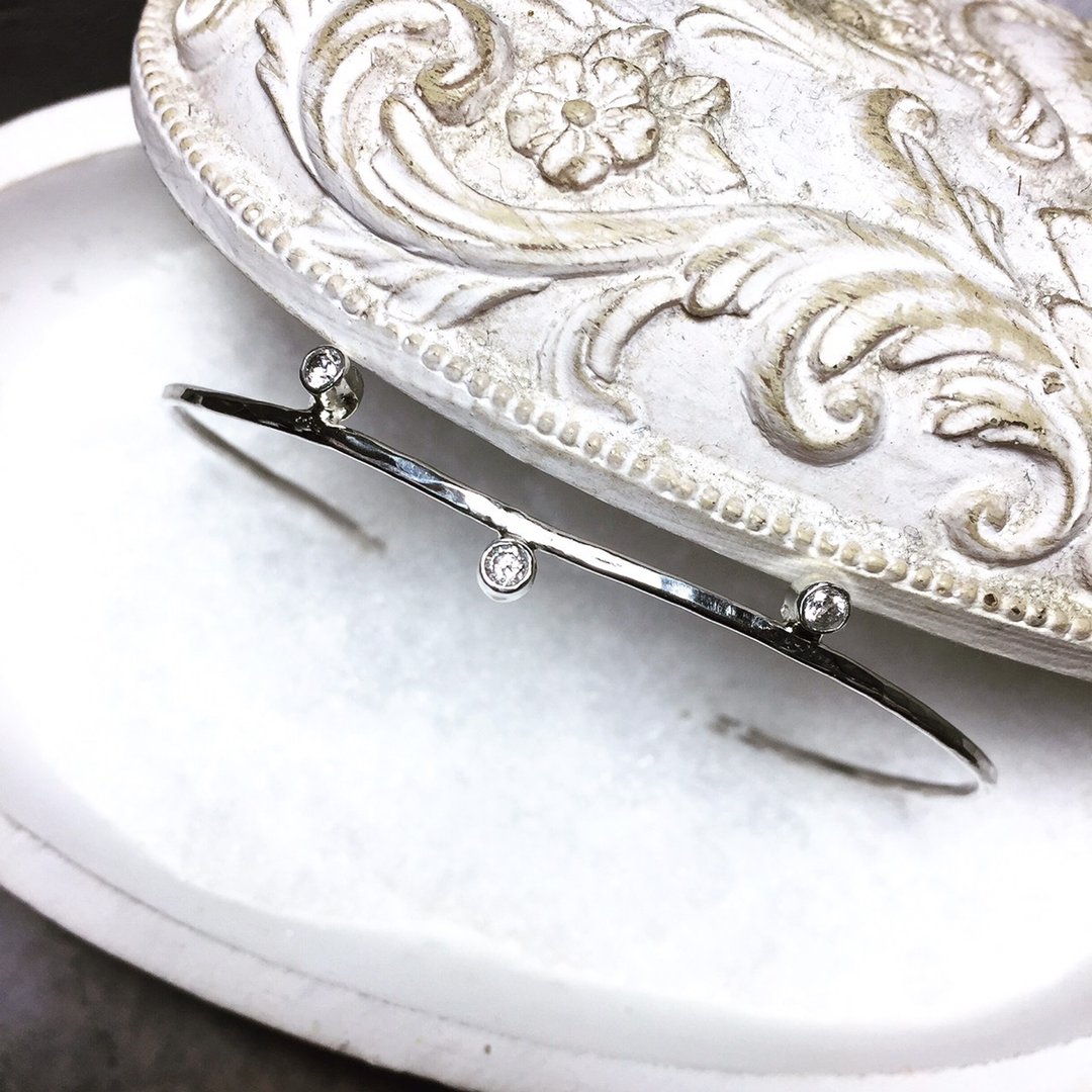 MIH 金工首饰 | 美丽的瞬间 纯银手环 sterling silver bangle - 手链/手环 - 其他金属 银色