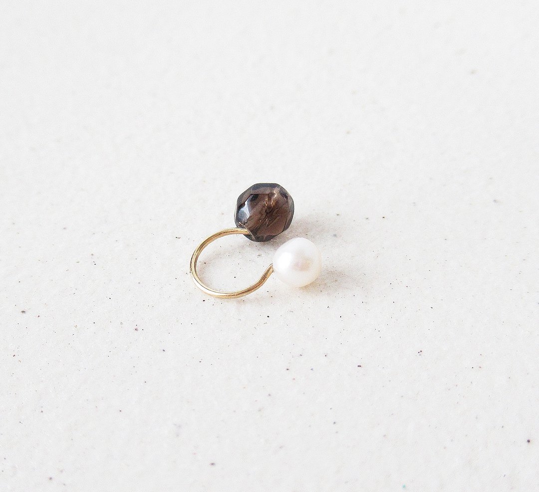3 WAYS, Smoky quartz and Freshwater pearl (Ear cuff) - 耳环/耳夹 - 石头 咖啡色