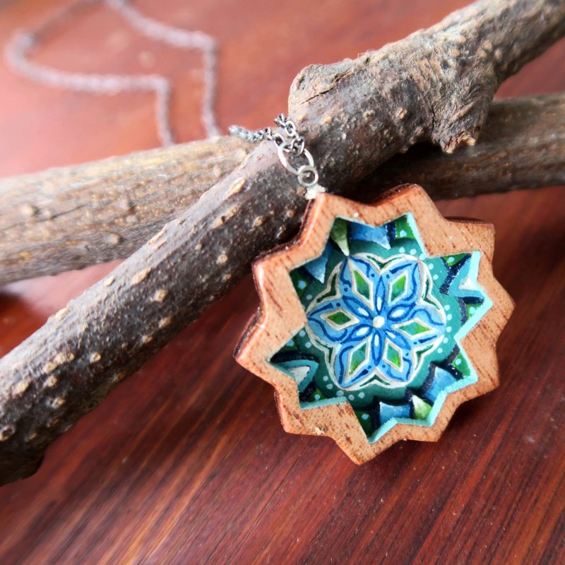 手工雕刻浮雕木雕刻绿色 Mandala 曼陀罗 包邮 - 项链 - 木头 绿色
