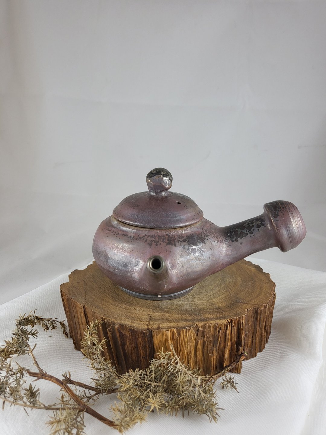 手工柴烧日式侧把壶刀削壶扭 - 茶具/茶杯 - 陶 咖啡色