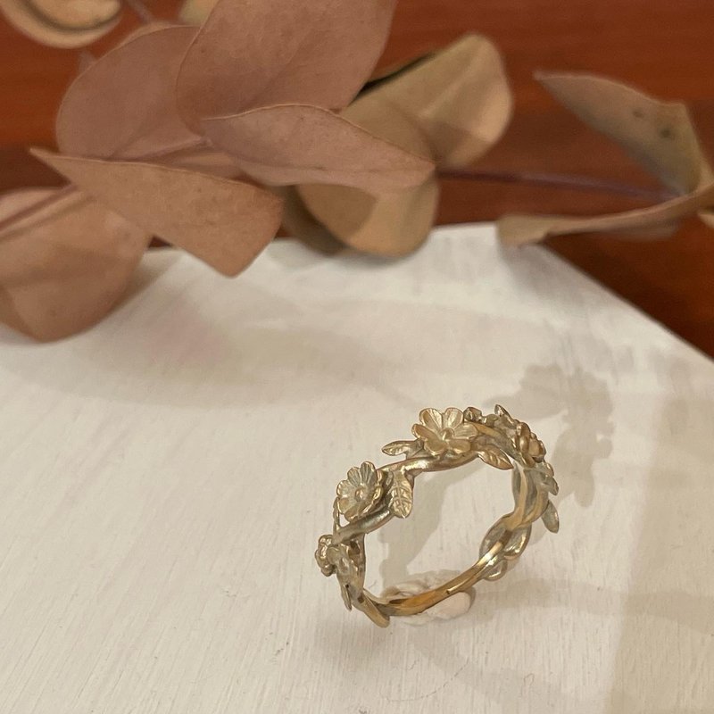 10K金小花花冠戒指 日系轻珠宝 - 戒指 - 贵金属 金色