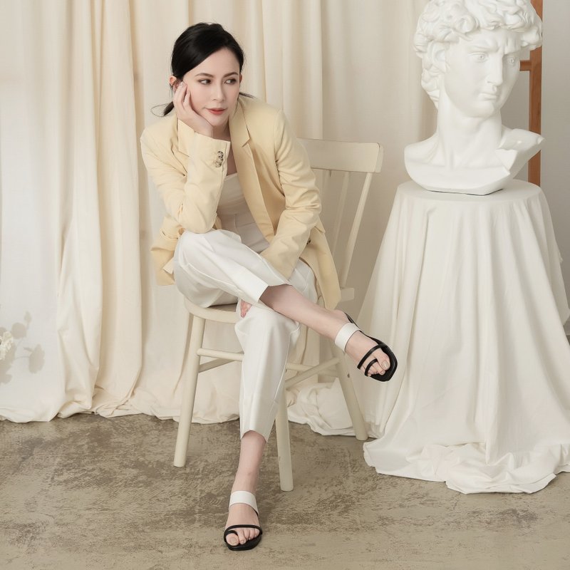 【I called Love】MIT不对称设计平底拖鞋 - 拖鞋 - 人造皮革 黑色