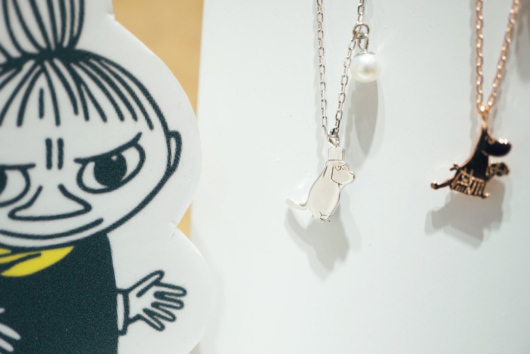 【Moomin】Moominpapa 姆明爸爸珍珠纯银项链 - 项链 - 纯银 白色