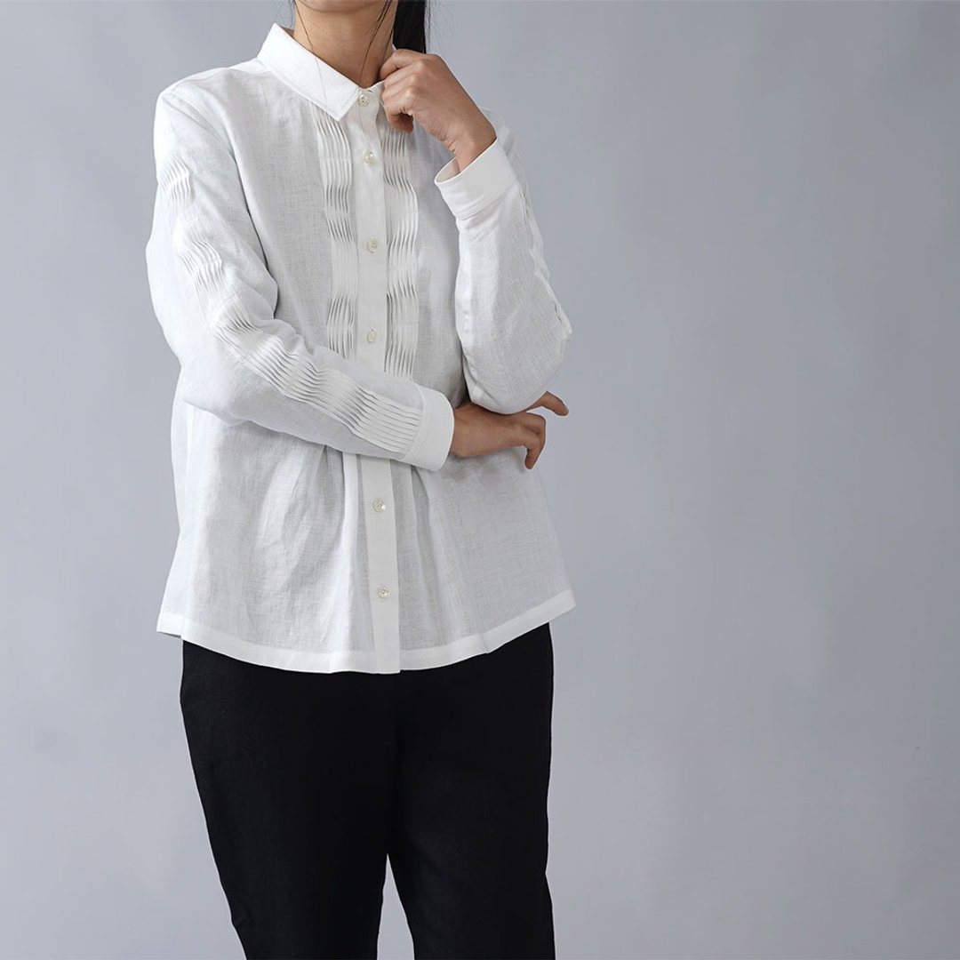 L size --wafu --Amajo 裝襯 衫 Lightweight Linen Wave Tucks Blouse / White t013b-wht1-L - 女装衬衫 - 亚麻 白色