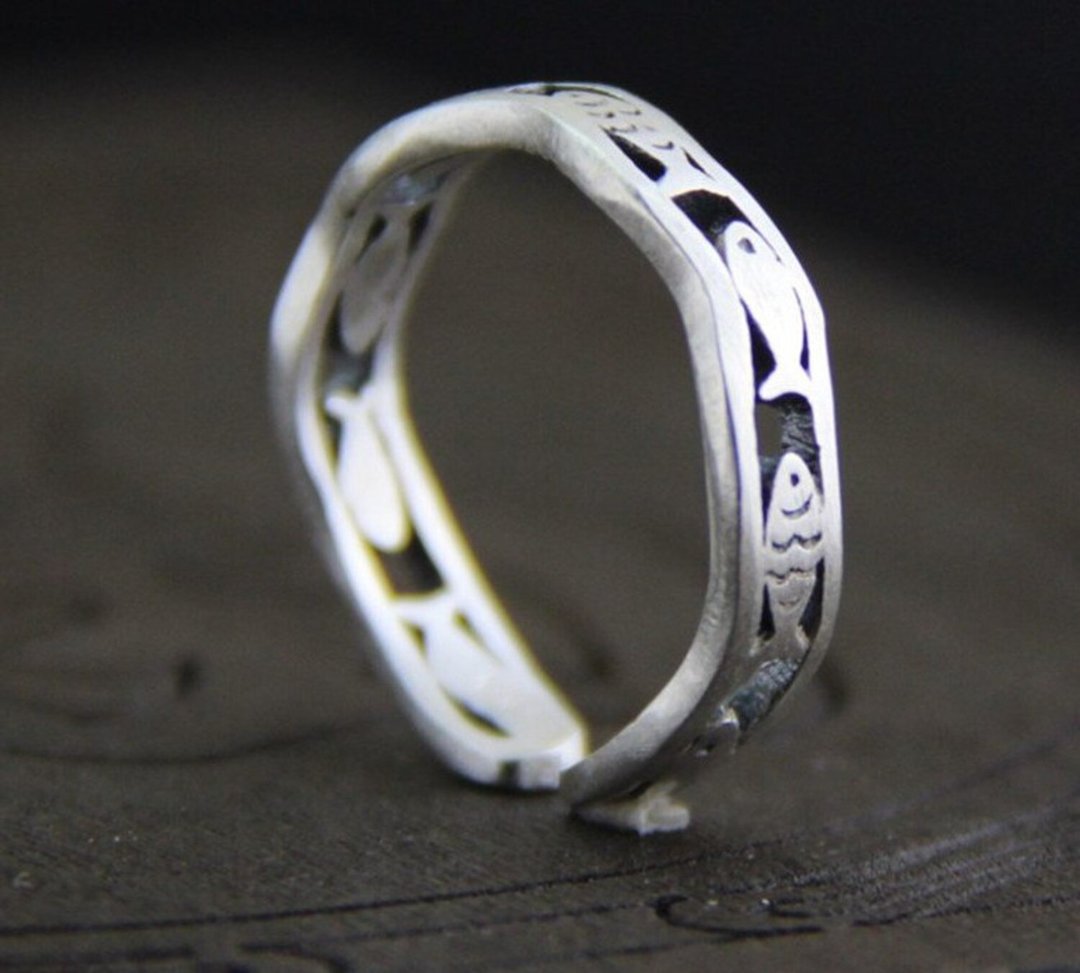 Real S 990 Silver Hollow Engraved Lovely Fish Rings Women Ethnic Handmade Ring - 戒指 - 纯银 银色