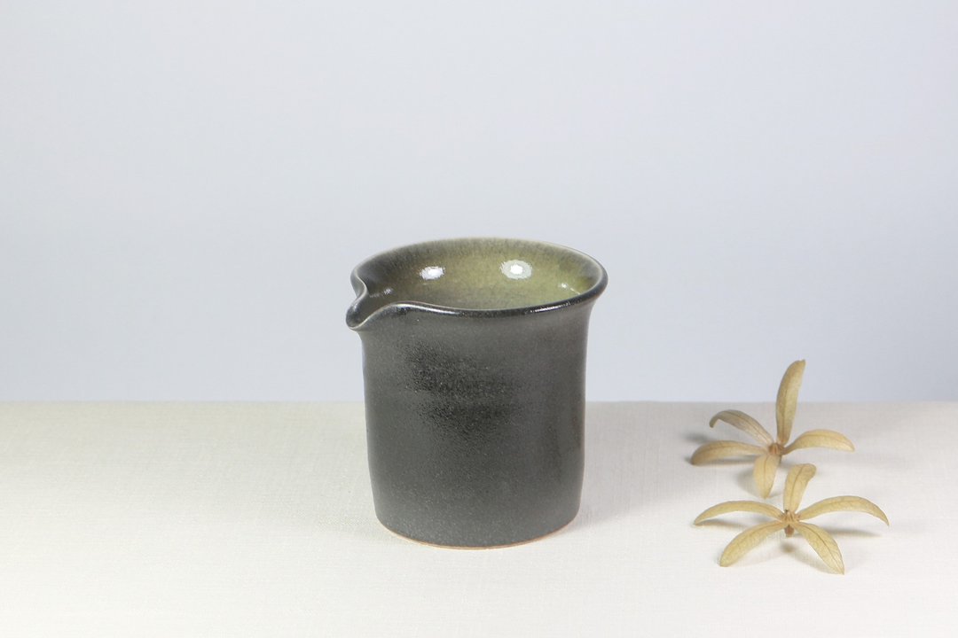深绿梅灰小茶盅 - 茶具/茶杯 - 瓷 