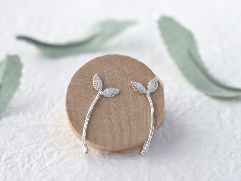 小草- 耳朵上的小清新 (纯银耳环 女款 植物 手工银饰) - 耳环/耳夹 - 纯银 银色
