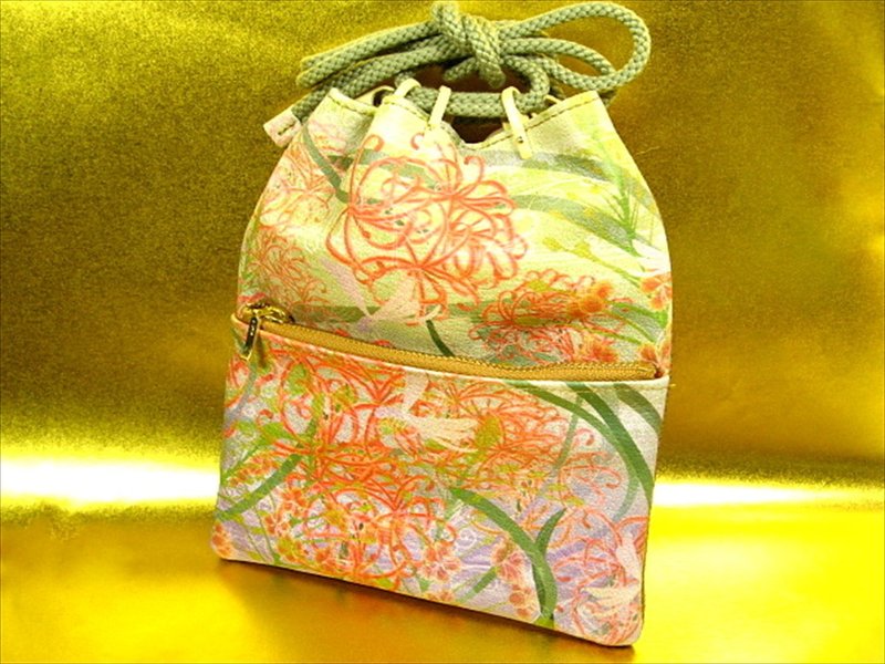 cluster amaryllis　drawstring bag　with zipper - 化妆包/杂物包 - 真皮 绿色